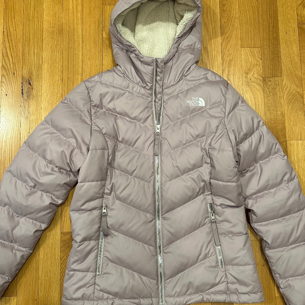 Mauve North Face Women’s sherpa lined puffer size M